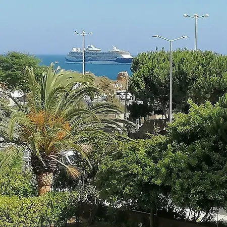 Beachfront Seaview Litoralmar Apt, Fast Wifi, Airco, Pool, Private Parking Portimao Exterior photo