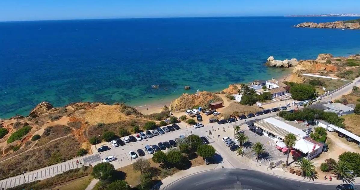 Beachfront Seaview Litoralmar Apt, Fast Wifi, Airco, Pool, Private Parking