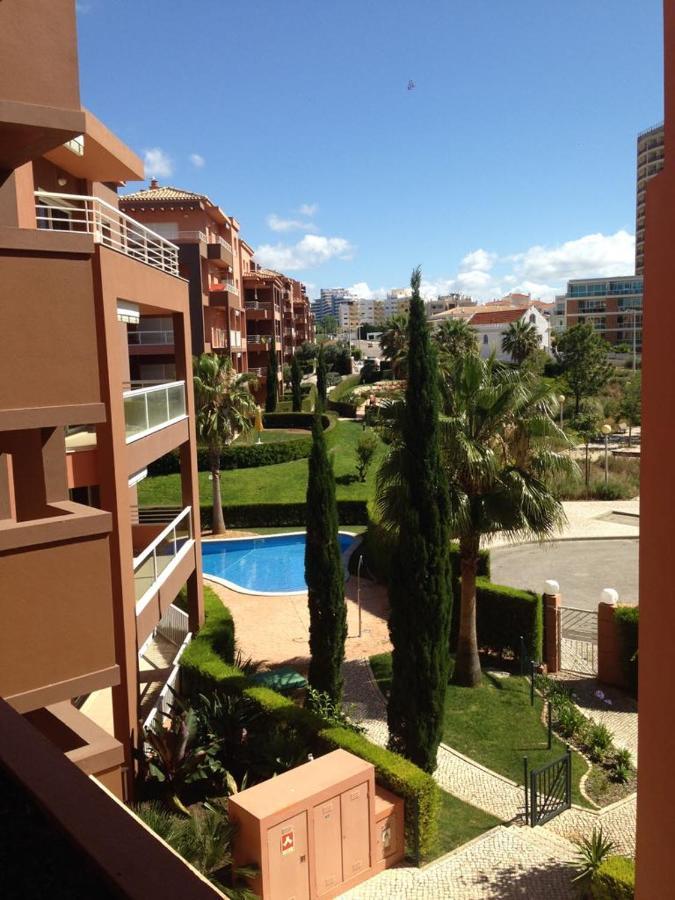 Apartment Beachfront Seaview Litoralmar Apt, Fast Wifi, Airco, Pool, Private Parking Portimao